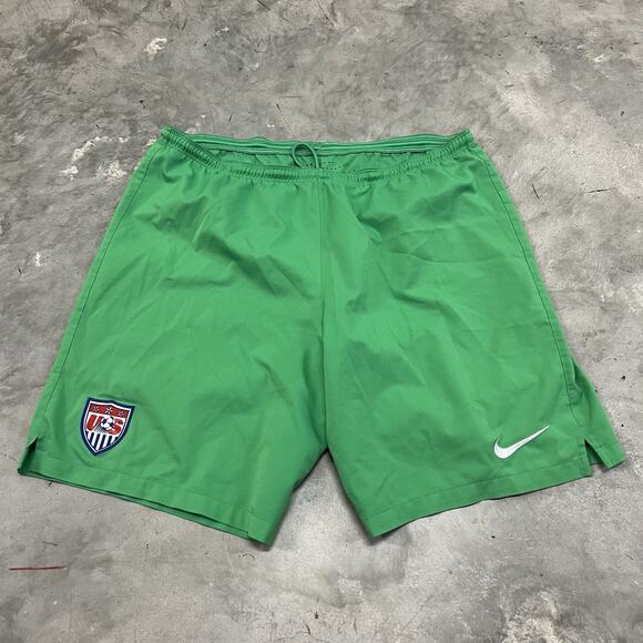 Nike Men Size Large Team USA 2015 Soccer Goalkeeper Shorts Green 578661-330 - Picture 1 of 8